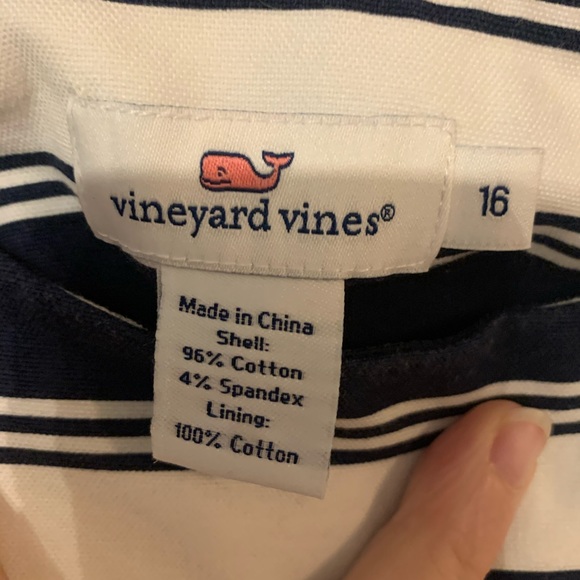 Vineyard Vines tank - Picture 3 of 3